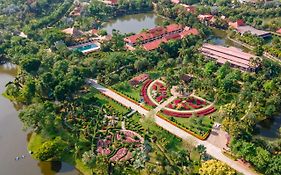 Horizon Village & Resort